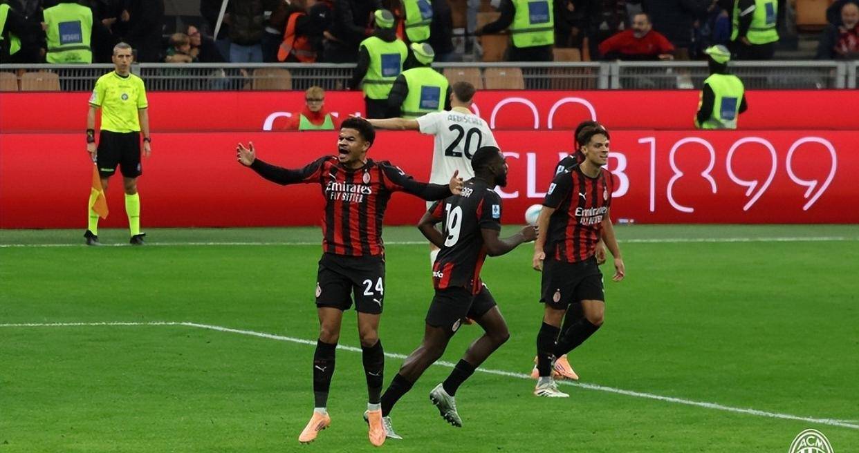 AC米兰发布备战花絮,集结日更衣室发声,社区盾任务艰巨,控场能力受关注 AC米兰发布备战花絮,集结日更衣室发声,社区盾任务艰巨,控场能力受关注