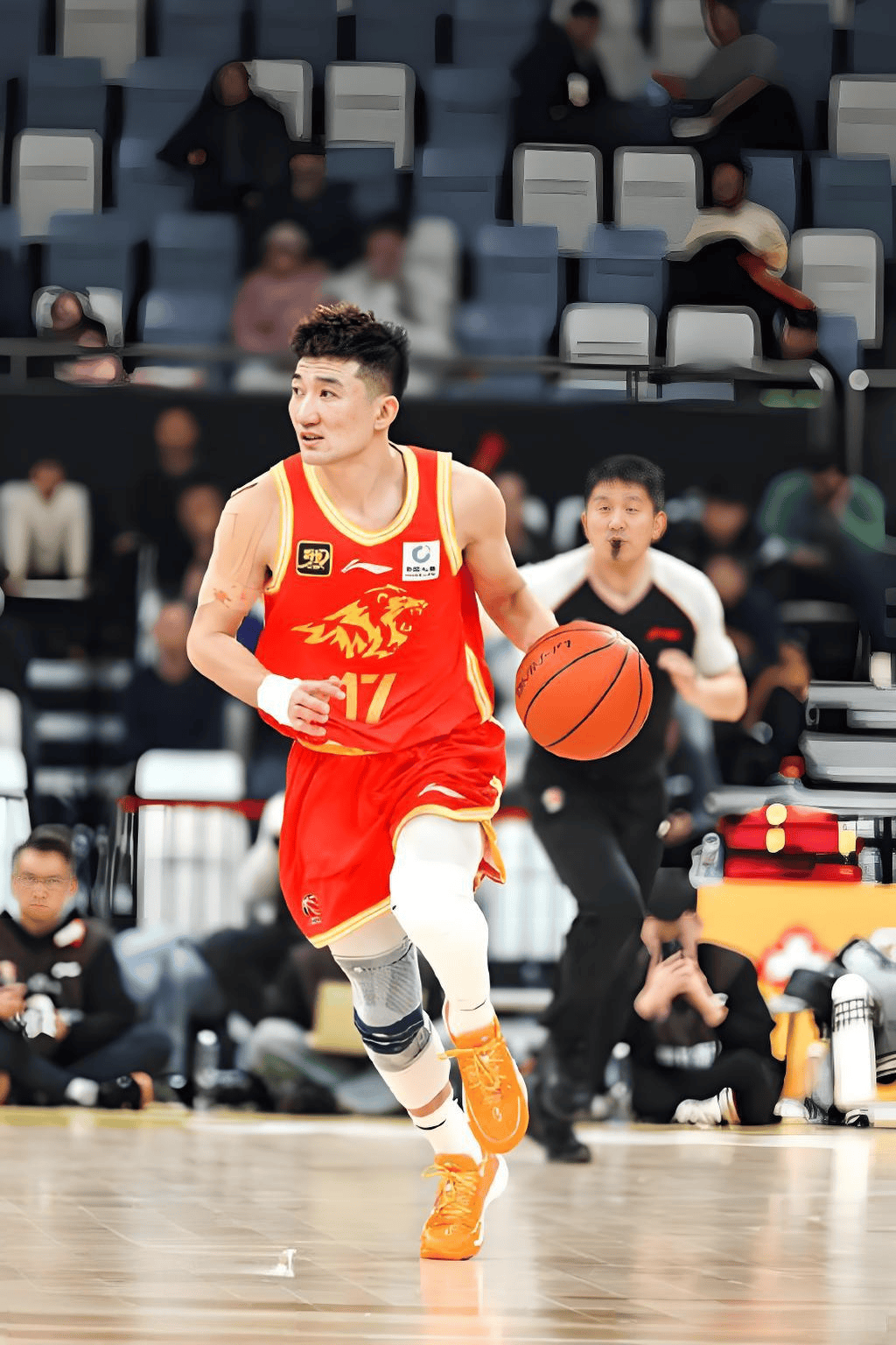 冲刺阶段体能课后，广厦男篮扳平良机备战德国杯，引发热议，年轻球员得到机会的简单介绍