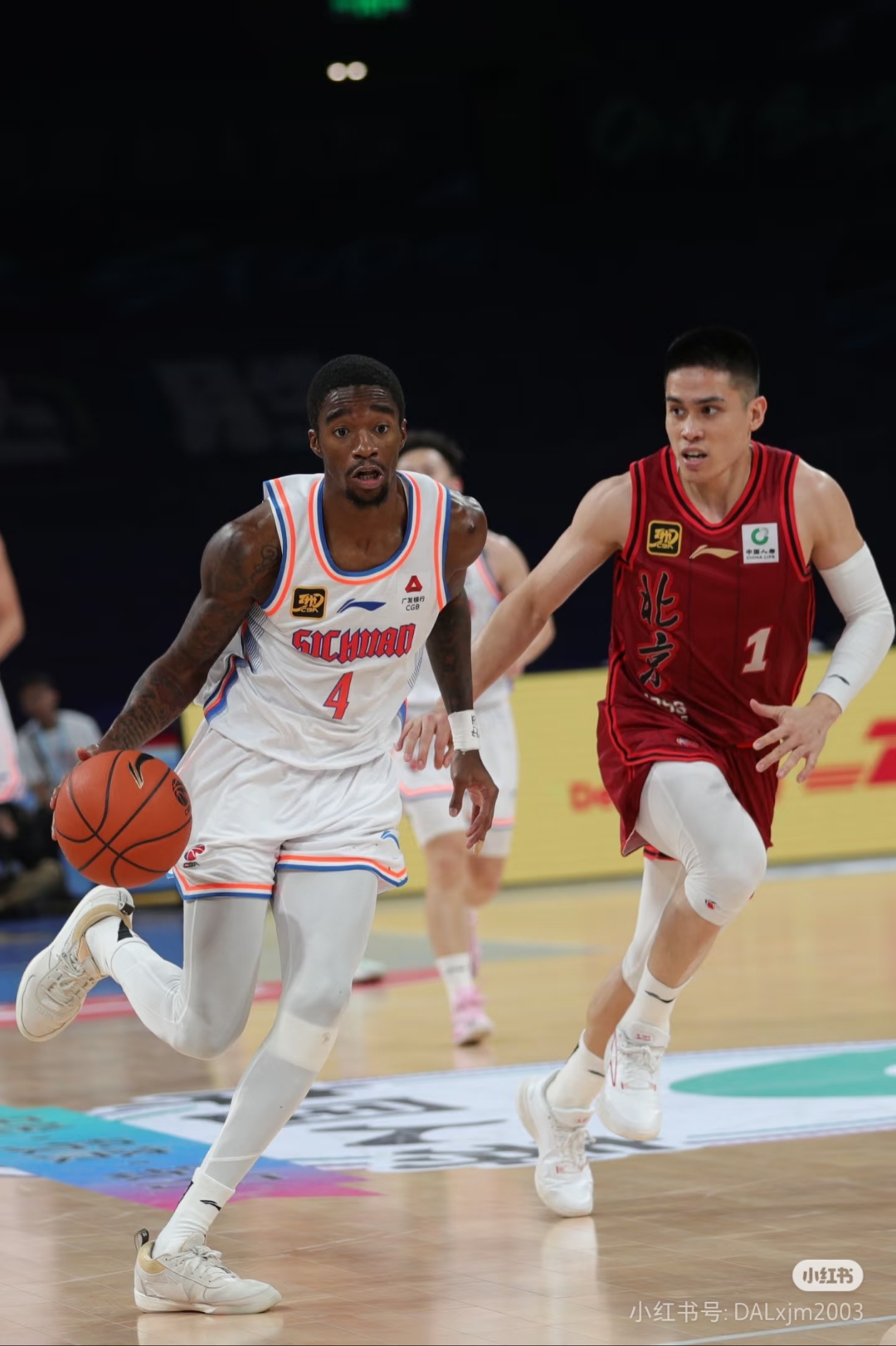 关于赛地聚焦：CBA常规赛今晨热度飙升，里昂复出首秀，话题不断，球队文化再被提及的信息