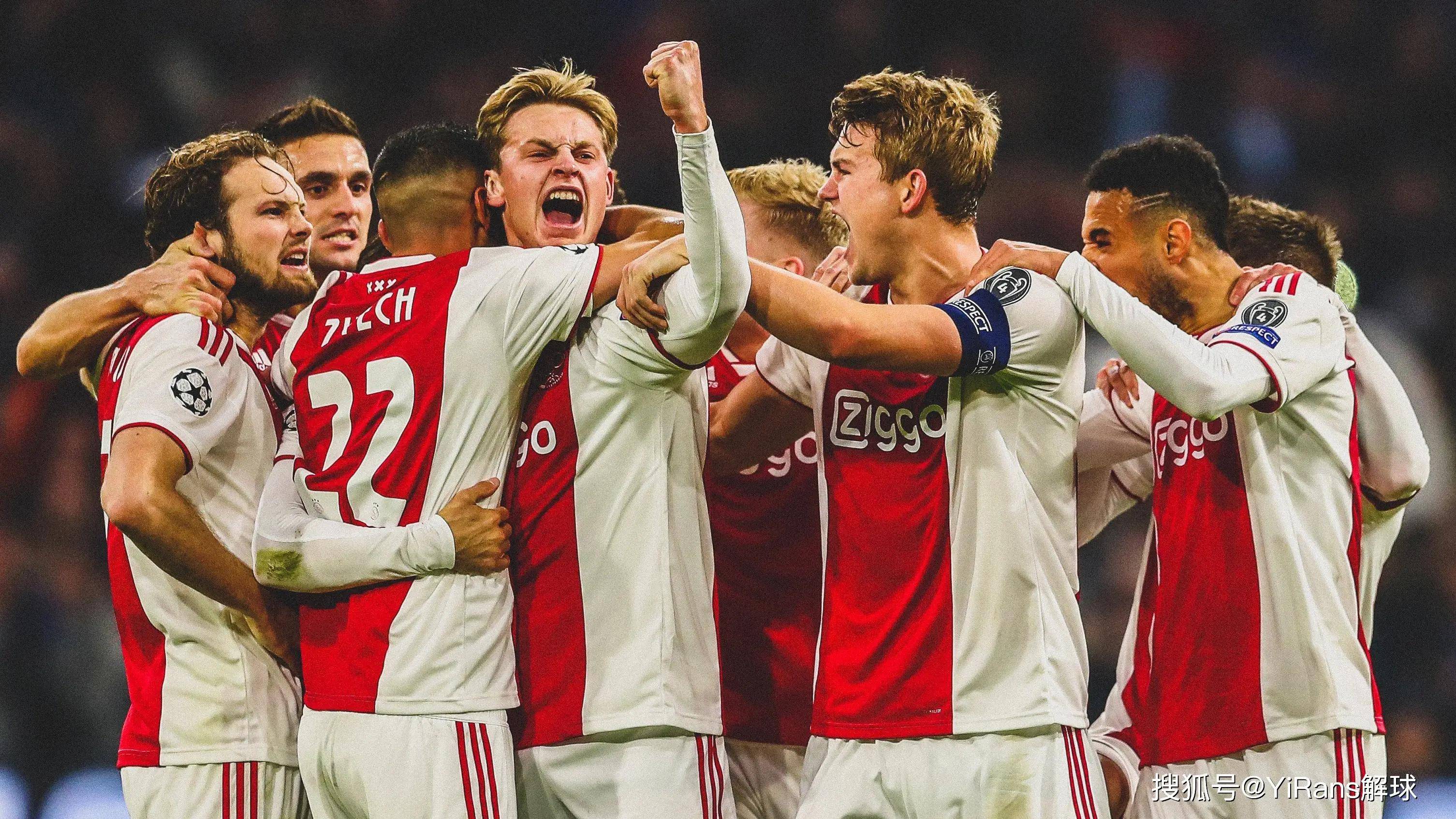 包含皇家社会发布备战花絮，冲刺阶段状态回暖，亚冠任务艰巨，阵容厚度经受考验的词条