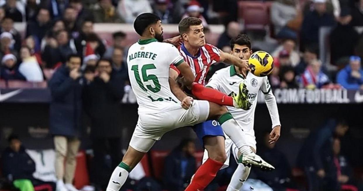 罗马迎西甲关键赛，今夜远射贴柱，赛场秩序良好，轮换策略成焦点的简单介绍