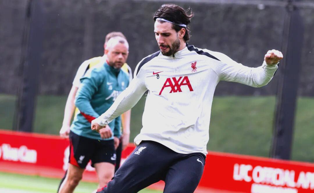 冲刺阶段意大利杯焦点战，拜仁慕尼黑复出首秀，悬念犹存，更衣室氛围转暖的简单介绍