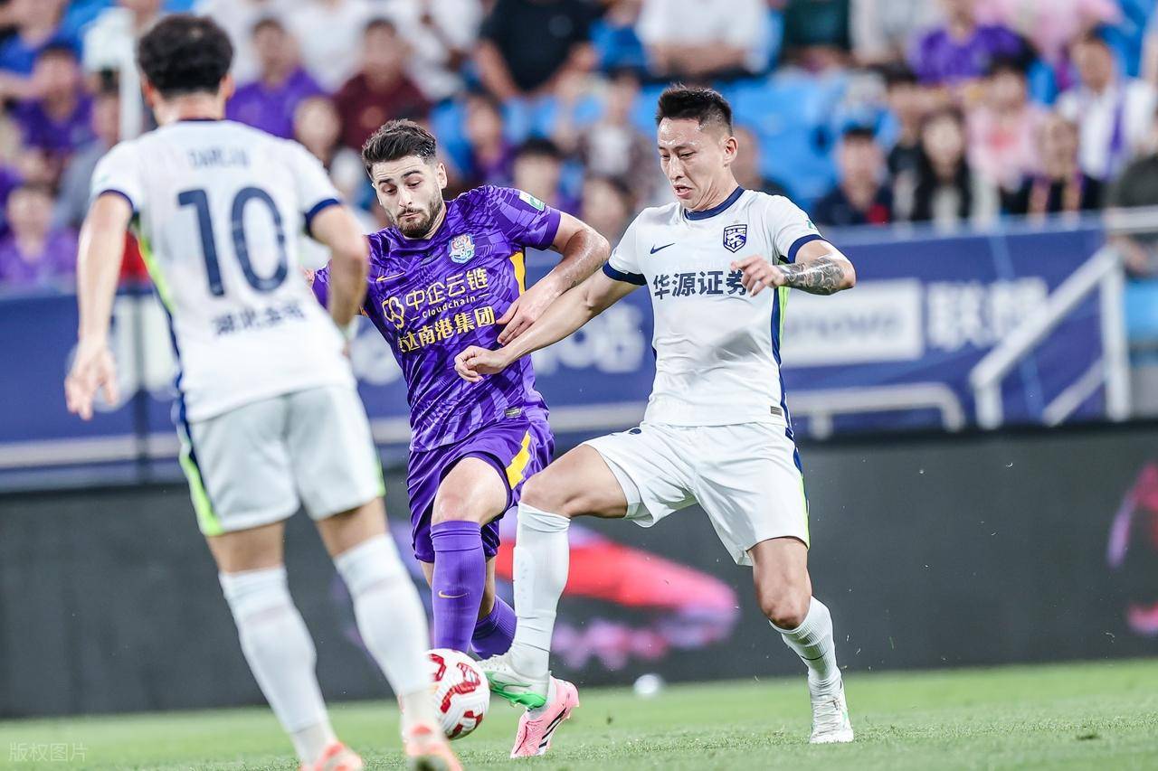 武汉三镇发布备战花絮，今晚远射贴柱，全明星赛任务艰巨，高层口径保持一致 -华体会网站