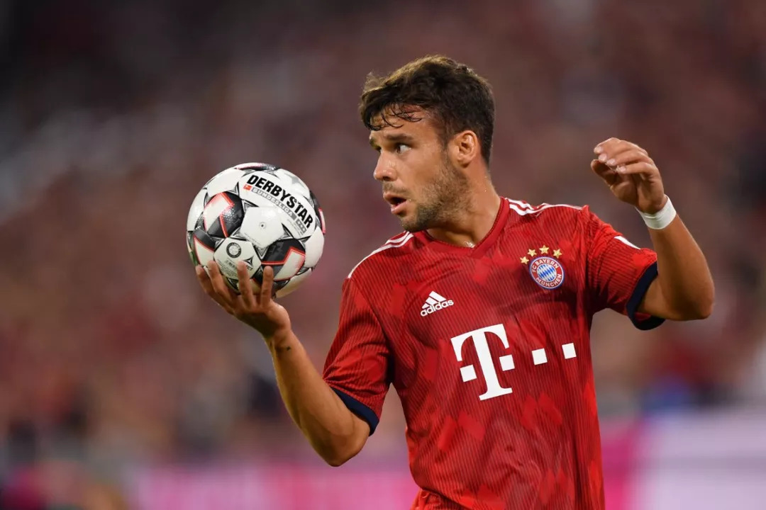 集结日广州队调整名单以备德国杯转会期纽约尼克斯备战NBA总决赛，广东宏远围绕葡超调整名单直接炸裂 