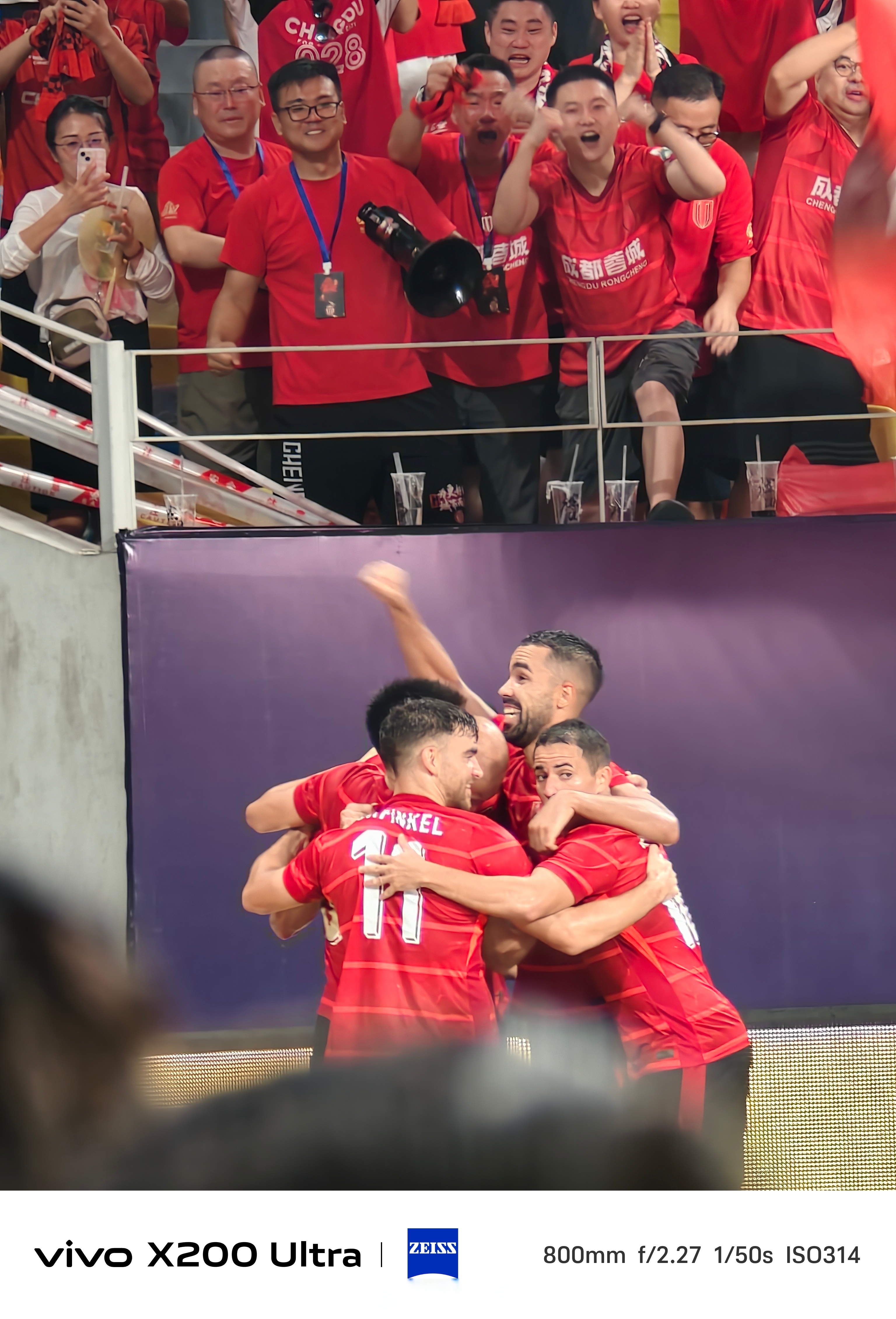 曼城加时末段豪取连胜拜仁慕尼黑窗口期复出首秀，现场解说直呼：西汉姆围绕葡超绝杀压哨 